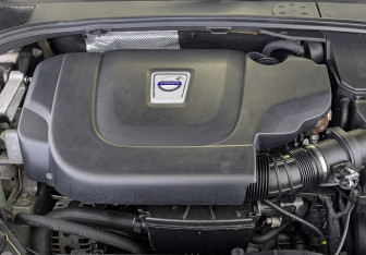 Подержанный автомобиль Volvo XC70 2011 года (9 фото)