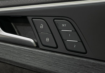 Подержанный автомобиль Audi A5 Coupe 2017 года (16 фото)