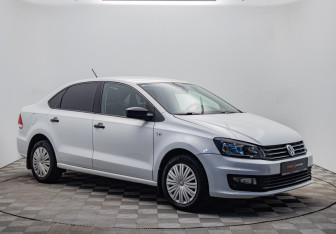 Подержанный автомобиль Volkswagen Polo Sedan 2016 года (7 фото)