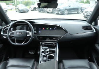Подержанный автомобиль Geely Tugella 2023 года (12 фото)