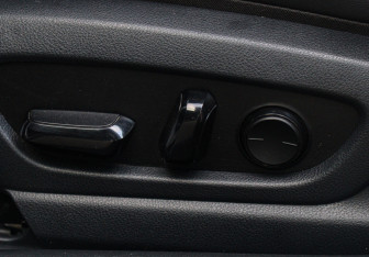 Подержанный автомобиль Lexus ES 2018 года (20 фото)