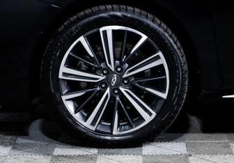 Подержанный автомобиль Chery Arrizo 8 2023 года (15 фото)