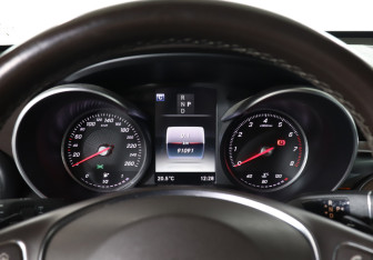 Подержанный автомобиль Mercedes-Benz GLC Coupe 2017 года (11 фото)