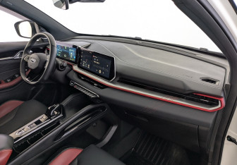 Подержанный автомобиль Geely Coolray 2024 года (27 фото)