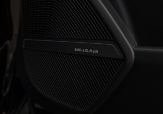 Подержанный автомобиль Audi Q5 2025 года (16 фото)