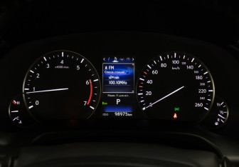 Подержанный автомобиль Lexus RX 2020 года (13 фото)