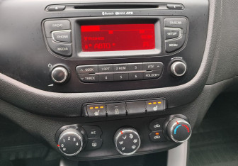 Подержанный автомобиль Kia Ceed Wagon 2013 года (13 фото)