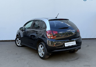 Подержанный автомобиль Citroen C3 Hatchback 2012 года (7 фото)