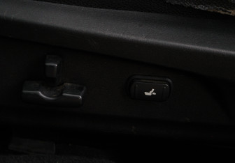 Подержанный автомобиль Subaru Outback Wagon 2011 года (15 фото)