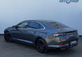Подержанный автомобиль Geely Preface 2024 года (6 фото)