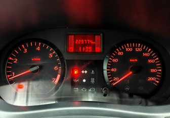 Подержанный автомобиль LADA (ВАЗ) Largus Van 2018 года (10 фото)