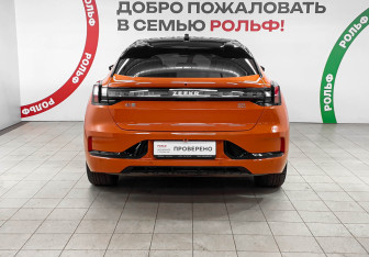 Подержанный автомобиль Zeekr 001 2023 года (5 фото)