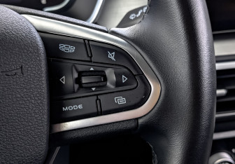 Подержанный автомобиль Geely Coolray 2023 года (28 фото)