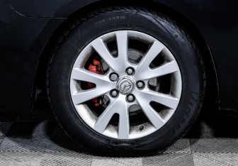 Подержанный автомобиль Mazda 3 Hatchback 2007 года (15 фото)