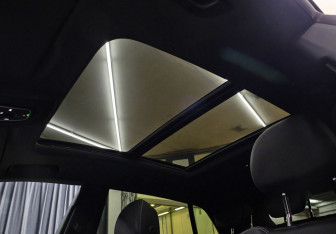 Подержанный автомобиль Audi Q8 2019 года (23 фото)