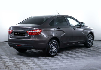 Подержанный автомобиль LADA (ВАЗ) Vesta Sedan 2021 года (5 фото)