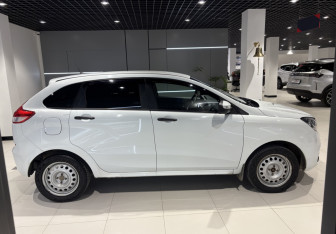 Подержанный автомобиль LADA (ВАЗ) XRAY 2018 года (4 фото)