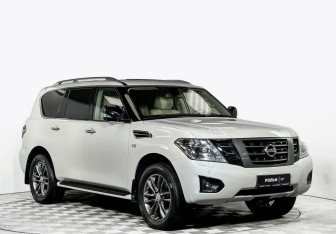 Подержанный автомобиль Nissan Patrol 2014 года (3 фото)
