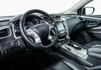 Подержанный автомобиль Nissan Murano Suv 2017 года (8 фото)
