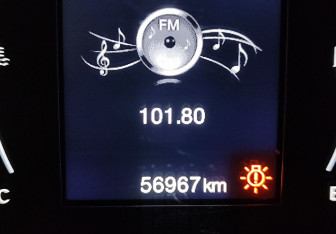 Подержанный автомобиль Jeep Renegade 2016 года (19 фото)