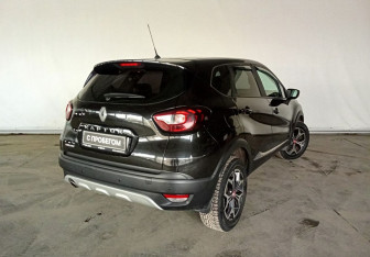 Подержанный автомобиль Renault Kaptur 2018 года (6 фото)