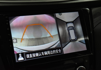 Подержанный автомобиль Nissan X-Trail 2018 года (17 фото)