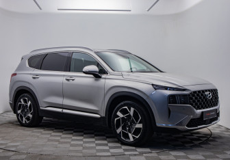 Подержанный автомобиль Hyundai Santa Fe 2023 года (7 фото)