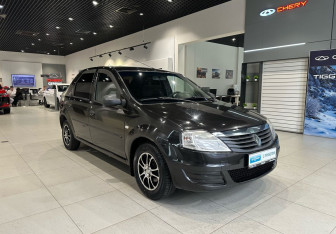 Подержанный автомобиль Renault Logan Sedan 2011 года (3 фото)