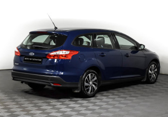 Подержанный автомобиль Ford Focus Wagon 2012 года (5 фото)