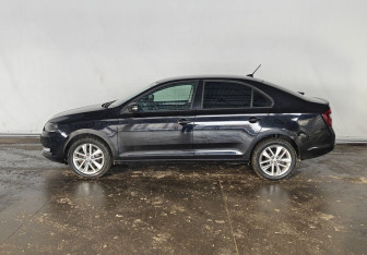 Подержанный автомобиль Skoda Rapid Liftback 2019 года (7 фото)
