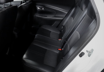 Подержанный автомобиль Changan Alsvin 2023 года (10 фото)