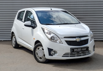 Подержанный автомобиль Chevrolet Spark 2012 года (3 фото)