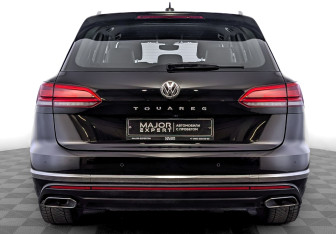 Подержанный автомобиль Volkswagen Touareg 2019 года (6 фото)