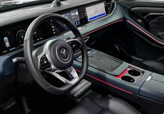 Подержанный автомобиль Voyah Free 2024 года (14 фото)