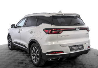 Подержанный автомобиль Chery Tiggo 7 Pro 2022 года (7 фото)