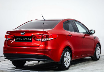 Подержанный автомобиль Kia Rio Sedan 2016 года (3 фото)