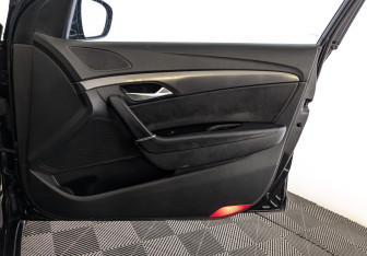 Подержанный автомобиль Hyundai i40 Sedan 2014 года (25 фото)