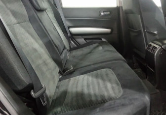 Подержанный автомобиль Nissan X-Trail 2012 года (11 фото)