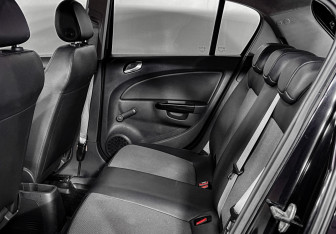 Подержанный автомобиль Opel Corsa 2008 года (14 фото)