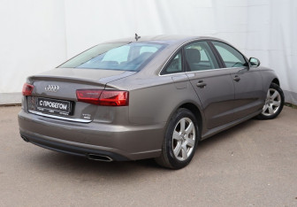 Подержанный автомобиль Audi A6 Sedan 2014 года (4 фото)