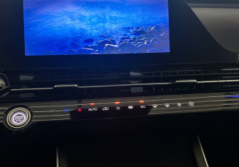 Подержанный автомобиль Omoda C5 2023 года (24 фото)