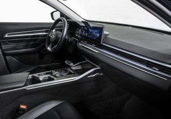 Подержанный автомобиль Geely Emgrand 2024 года (13 фото)