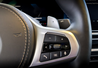 Подержанный автомобиль BMW X6 2023 года (30 фото)
