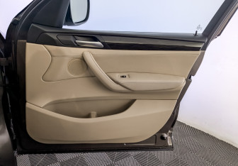 Подержанный автомобиль BMW X3 2013 года (26 фото)