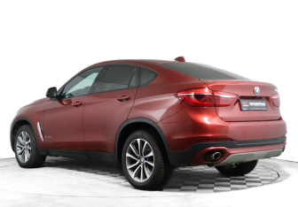 Подержанный автомобиль BMW X6 2014 года (7 фото)