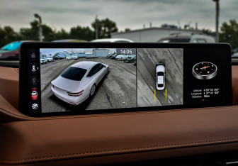 Подержанный автомобиль Genesis G80 2021 года (15 фото)