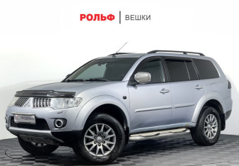 Подержанный автомобиль Mitsubishi Pajero Sport 2011 года (1 фото)