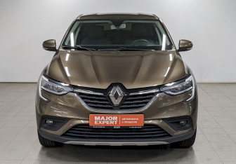 Подержанный автомобиль Renault Arkana 2021 года (2 фото)