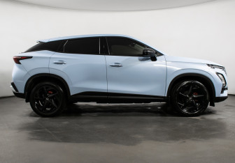 Подержанный автомобиль Omoda C5 2023 года (4 фото)