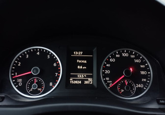 Подержанный автомобиль Volkswagen Tiguan 2014 года (12 фото)